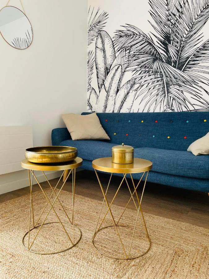 Le Studio D'Angele : Angie Bruz Luaran gambar